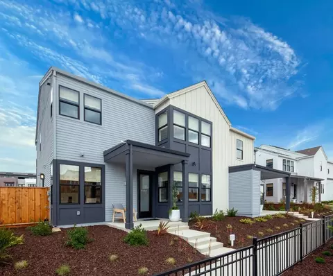 98 8th St, Marina, CA 93933
