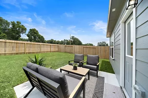 Exterior - 21131 Maple Heights Blvd, Porter, TX 77365 photo 4 of 7