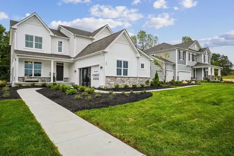 534 Creekside Loop S, Pataskala, OH 43062