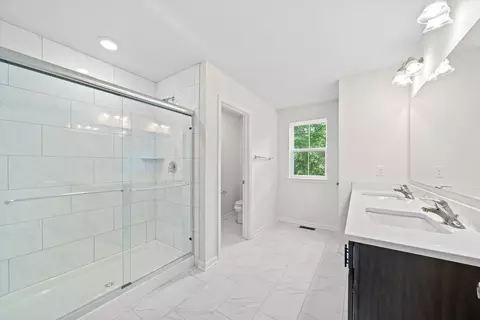 Bath - 1153 Charleston Cir, Dover, DE 19904 photo 1 of 1