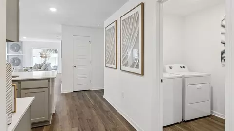 Entry Way - 1076 Bear Hammock Dr, Umatilla, FL 32784 photo 4 of 5
