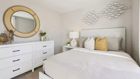 Bedroom - 1076 Bear Hammock Dr, Umatilla, FL 32784 photo 18 of 19