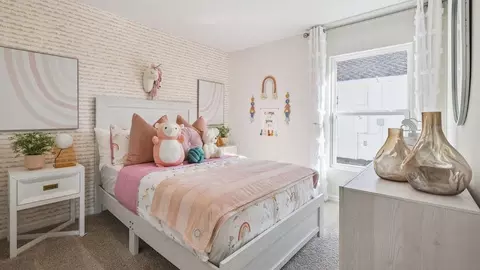 Bedroom - 1076 Bear Hammock Dr, Umatilla, FL 32784 photo 15 of 19