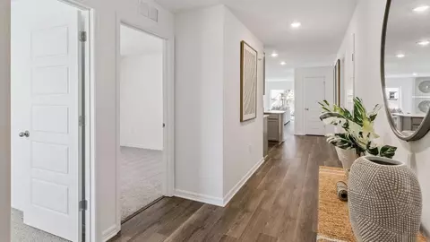 Entry Way - 1076 Bear Hammock Dr, Umatilla, FL 32784 photo 2 of 5