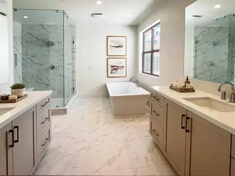 Bath - 78 Bright Star, Irvine, CA 92618 photo 1 of 3