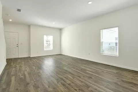 Living - 335 Barbosa Trl, Saint Augustine, FL 32095 photo 1 of 4