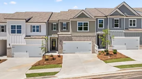 1805 Meadow Green Cir, Gainesville, GA 30501
