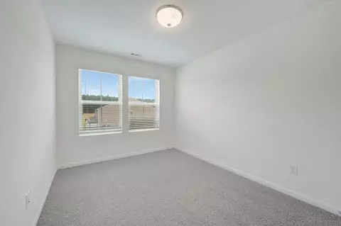 Bedroom - 5018 Silver Brook Rd, Durham, NC 27703 photo 1 of 5
