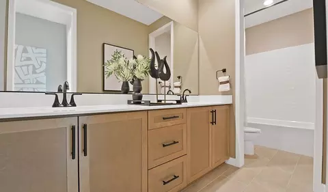 Bath - 3942 Bluff View Dr, Corona, CA 92883 photo 2 of 2