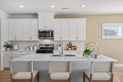 Kitchen - 1854 Springfield Rd, Boiling Springs, SC 29316 photo 1 of 2