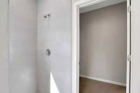 Bath - 182 Brook Forest Dr, Saint Augustine, FL 32092 photo 1 of 6