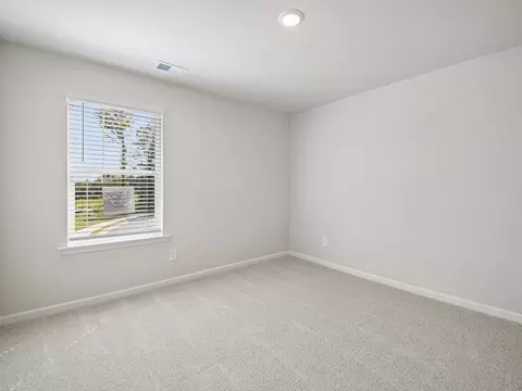 Bedroom - 5520 Cosimo Rd, Fairburn, GA 30213 photo 1 of 6