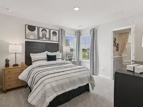 Bedroom - 5520 Cosimo Rd, Fairburn, GA 30213 photo 6 of 6