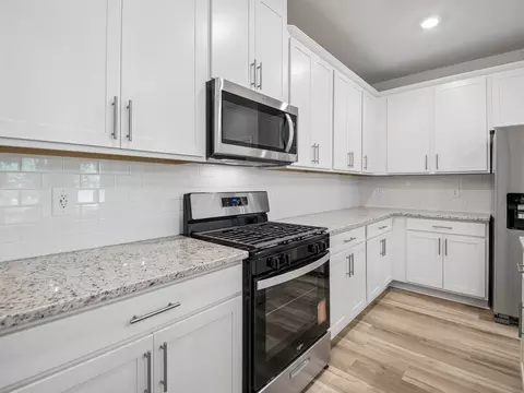 Kitchen - 5520 Cosimo Rd, Fairburn, GA 30213 photo 1 of 5
