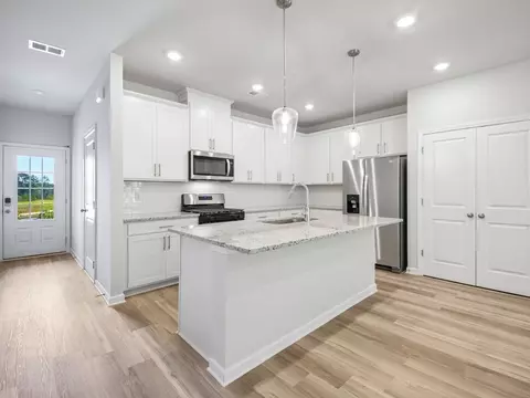 Entry Way - 5520 Cosimo Rd, Fairburn, GA 30213 photo 2 of 5