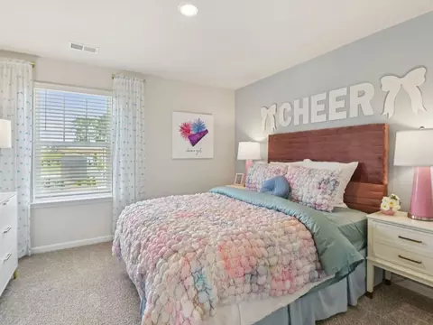 Bedroom - 5520 Cosimo Rd, Fairburn, GA 30213 photo 5 of 6