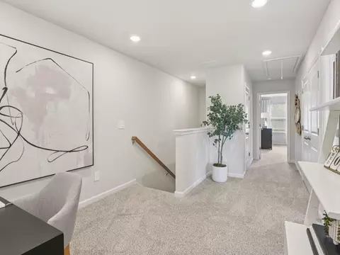 Entry Way - 5520 Cosimo Rd, Fairburn, GA 30213 photo 4 of 5