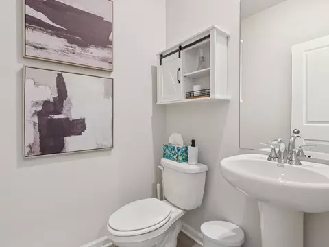 Bath - 5520 Cosimo Rd, Fairburn, GA 30213 photo 7 of 8