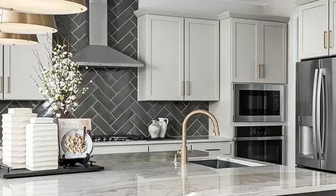 Kitchen - 2401 Twin Rivers Trl, Parrish, FL 34219 photo 2 of 3