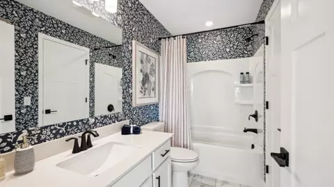 Bath - 703 Erickson Ln, Buffalo, MN 55313 photo 1 of 2