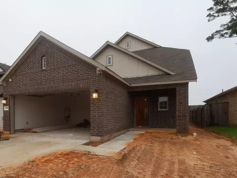 240 Hazy Pines Ln, Willis, TX 77378