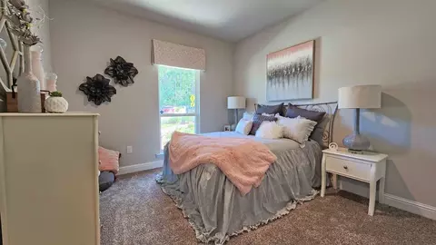 Bedroom - 11 Stonebridge Dr, Petal, MS 39465 photo 2 of 9