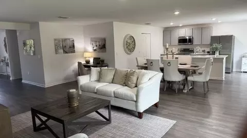 Entry Way - 14055 Spring Hill Dr, Spring Hill, FL 34609 photo 3 of 4