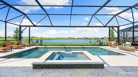 Exterior - 10614 Eclipse St, Sarasota, FL 34241 photo 4 of 48