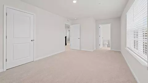 Bedroom - 1566 Bentstalk Dr, Frederick, MD 21703 photo 7 of 16