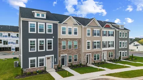 Exterior - 1566 Bentstalk Dr, Frederick, MD 21703 photo 2 of 3