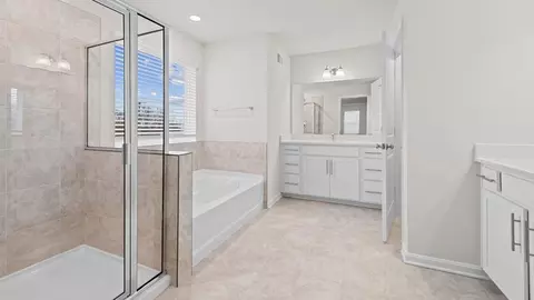 Bath - 1566 Bentstalk Dr, Frederick, MD 21703 photo 2 of 8