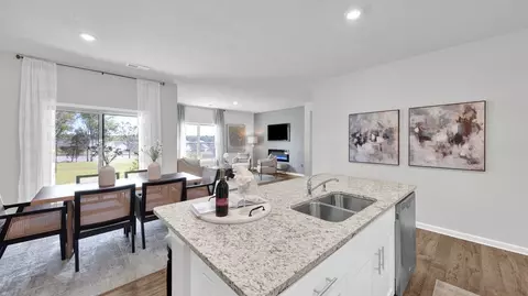 Kitchen - 117 Gateway Dr, Jackson, TN 38305 photo 4 of 14