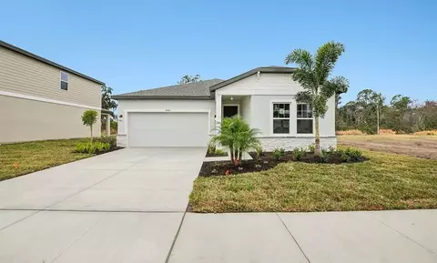 4940 Eagle Rock Dr, Wimauma, FL 33598