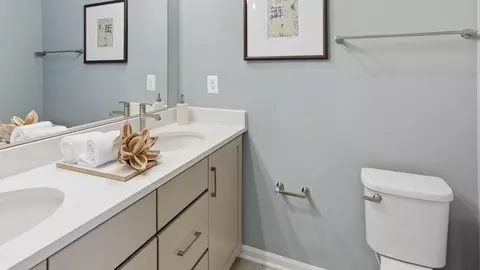 Bath - 202 Monteith Dr, Winchester, VA 22601 photo 2 of 7