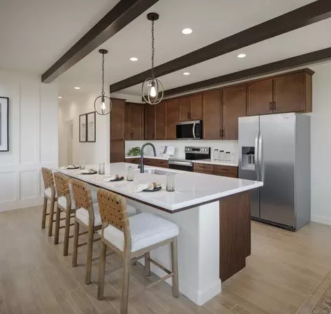 Kitchen - 1090 Bishop St, Tulare, CA 93274 photo 12 of 14