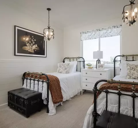 Bedroom - 1090 Bishop St, Tulare, CA 93274 photo 13 of 16