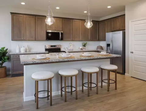 Kitchen - 1090 Bishop St, Tulare, CA 93274 photo 2 of 24