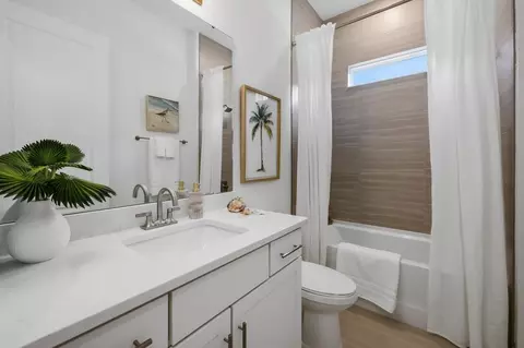 Bath - 47 Ribera Dr, Flagler Beach, FL 32136 photo 4 of 4