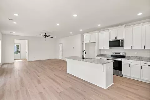 Other - 1004 Crossing Ct E, Valley, AL 36854 photo 3 of 3