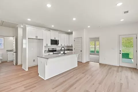 Kitchen - 1004 Crossing Ct E, Valley, AL 36854 photo 1 of 1