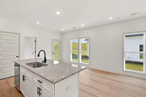 Living - 1004 Crossing Ct E, Valley, AL 36854 photo 3 of 3