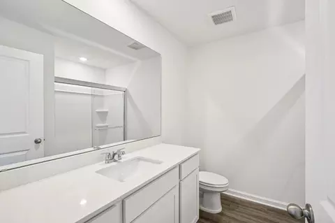 Bath - 460 Trout Run Rd, Jacksonville, FL 32218 photo 1 of 2
