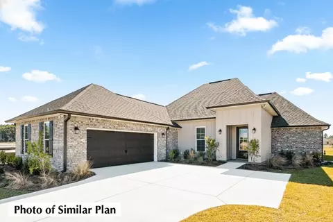 Exterior - 119 E Tweet St, Freeport, FL 32439 photo 2 of 6