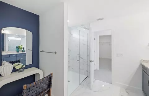 Bath - 3260 Hampton Blvd, Alva, FL 33920 photo 2 of 6
