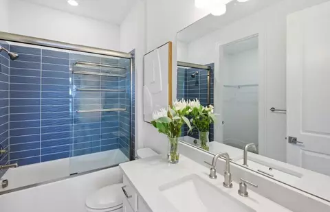 Bath - 3260 Hampton Blvd, Alva, FL 33920 photo 3 of 6