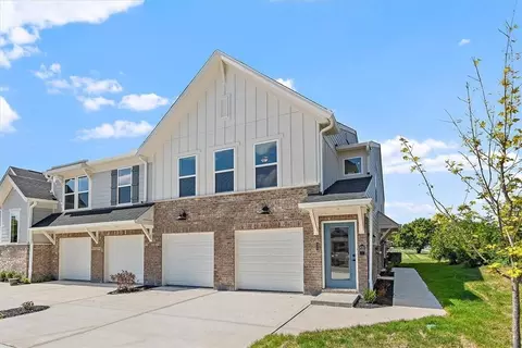 425 Pilot Pt, Vandalia, OH 45377