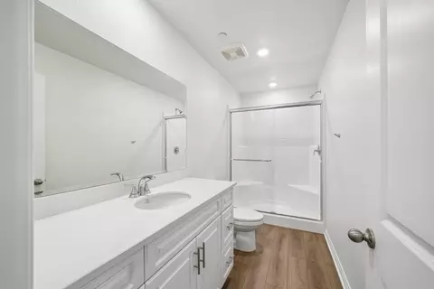 Bath - 1209 Trojan Cir, Perris, CA 92571 photo 3 of 3