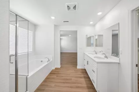 Entry Way - 1209 Trojan Cir, Perris, CA 92571 photo 4 of 5