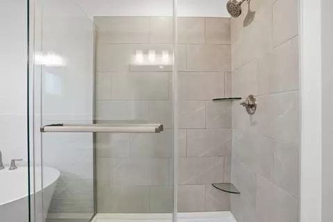 Bath - 25906 E 99th St S, Broken Arrow, OK 74014 photo 7 of 11