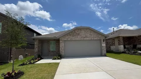712 Shaded Grove Dr, Ponder, TX 76259